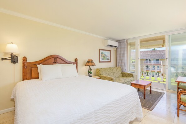 Iron/ironing board, free WiFi, bed sheets