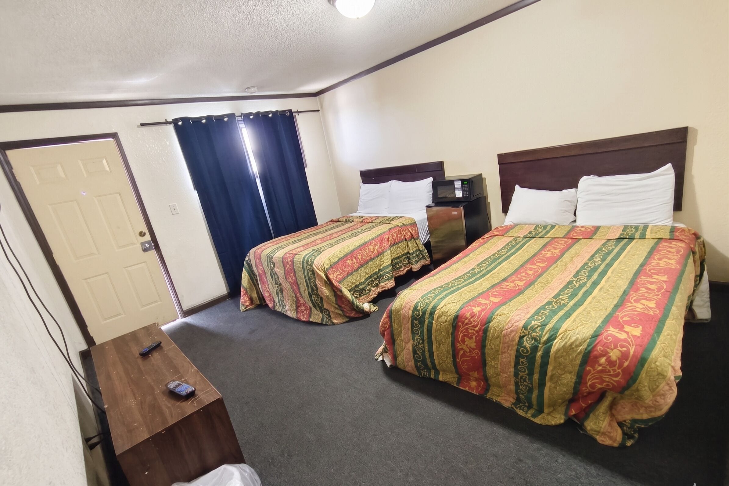 Room, 2 Double Beds, Non Smoking | Desk, free WiFi, bed sheets