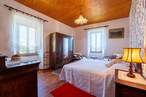3 habitaciones, tabla de planchar con plancha y wifi gratis 