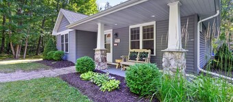 Serene Fish Creek Escape- private lot with fire pit