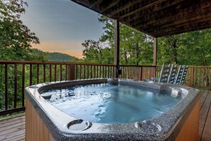 室外 SPA 浴池