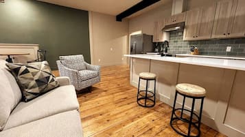 Una Smart TV, libros