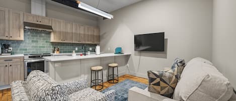 Smart TV, books