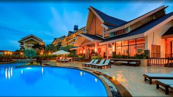 Apartment | Pool | Indoor pool
