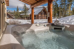 Utendørs boblebad