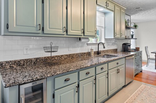 An Oasis Awaits You with Vineyard Views