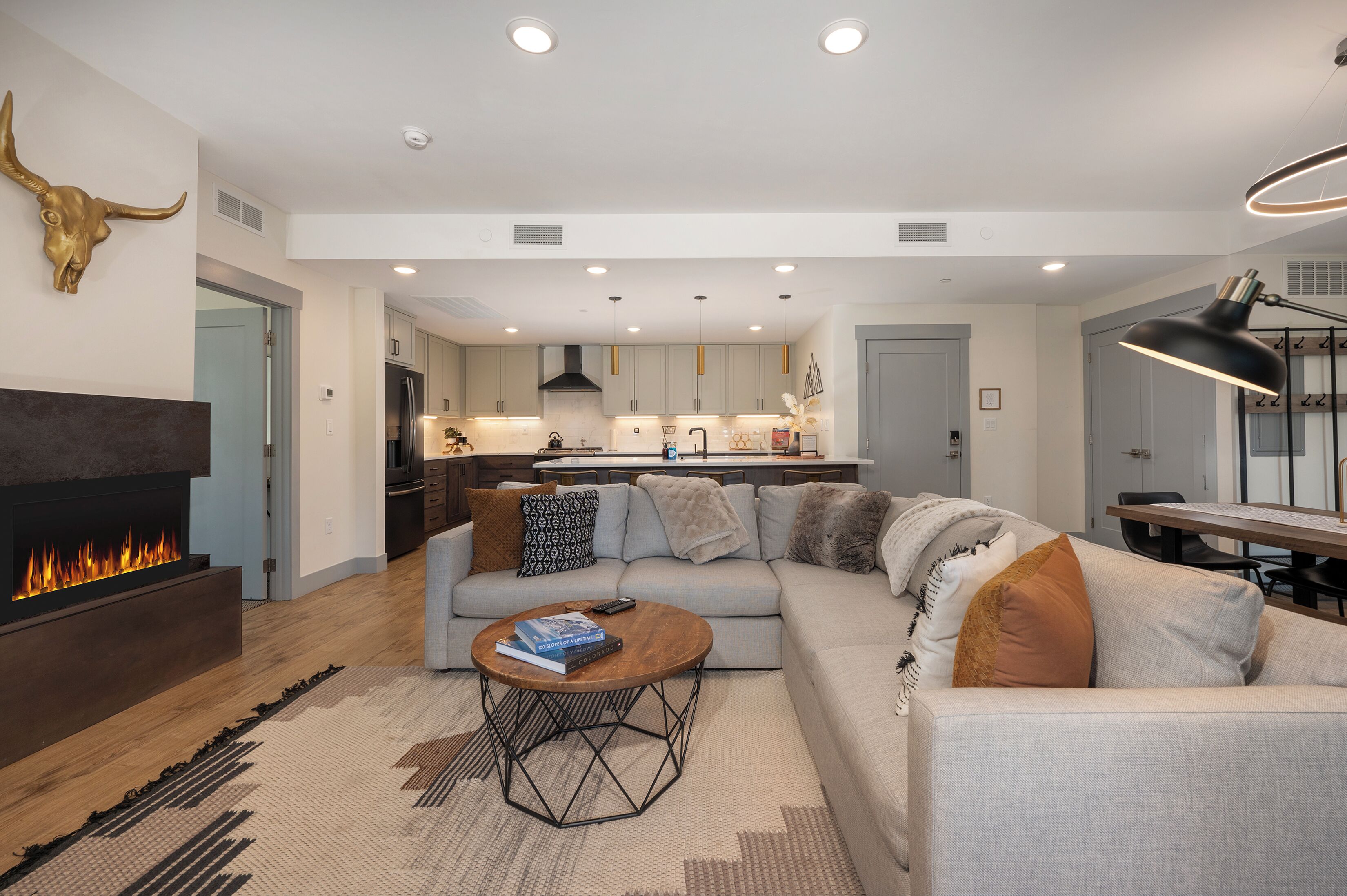 Smart TV, fireplace, video games