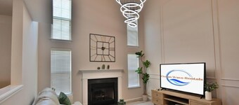 Spacious Renovated 3bedroom w/WiFi and Near PTI Airport  in tranquil Greensboro
