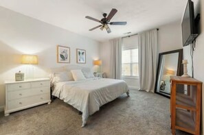 3 habitaciones, tabla de planchar con plancha, wifi y ropa de cama 