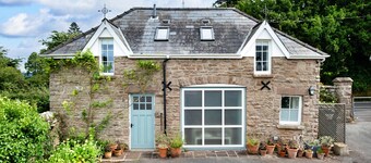 Coach House Wellbeing Retreat