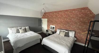Welcoming Walesby Apartment - Explore Newark