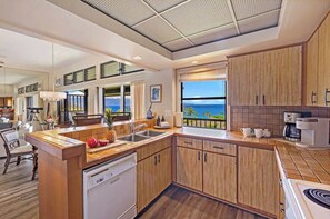Fridge, microwave, oven, stovetop - Panoramic Views-Closest to Beach Kapalua Ridge#321 (Lahaina)
