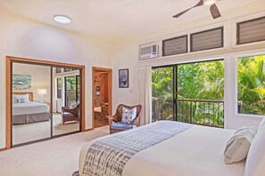 1 Schlafzimmer, Schreibtisch, Bügeleisen/Bügelbrett, Reisekinderbett