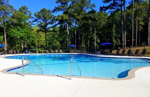 Pool - Discover Daphne's mystery cottage: Golf Course, Yacht Club, pool retreat! (Daphne)