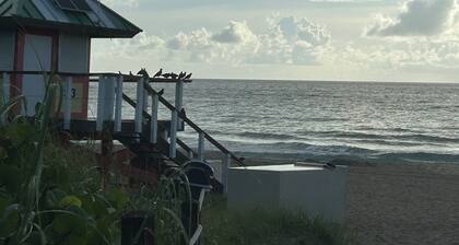 Charming studio Near Downtown Delray Beach, Florida.