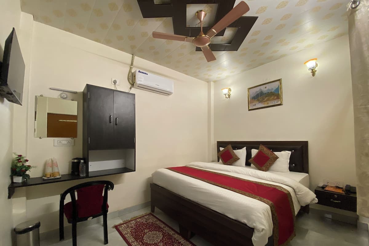 Kamar Double Deluks | 1 kamar tidur, busa memori, meja kerja, dan Wi-Fi gratis