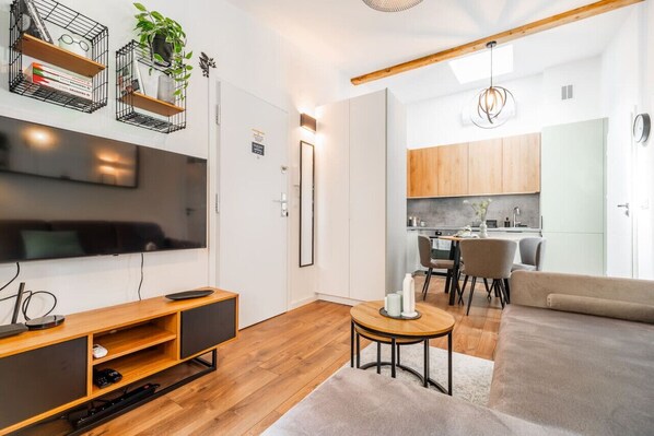 Smart TV - Kraków Piasek Apartment - A/C, Top Location - by Rentujemy (Kraków)