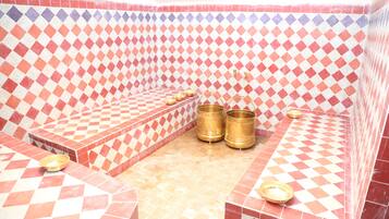 Sauna, steam room, Turkish bath, deep-tissue massages, sports massages