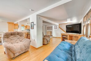 TV - Pet-Friendly Home w/ Beach in Northville! (Northville)