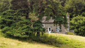 Exterior - The Library - UK46649 (Crickhowell)