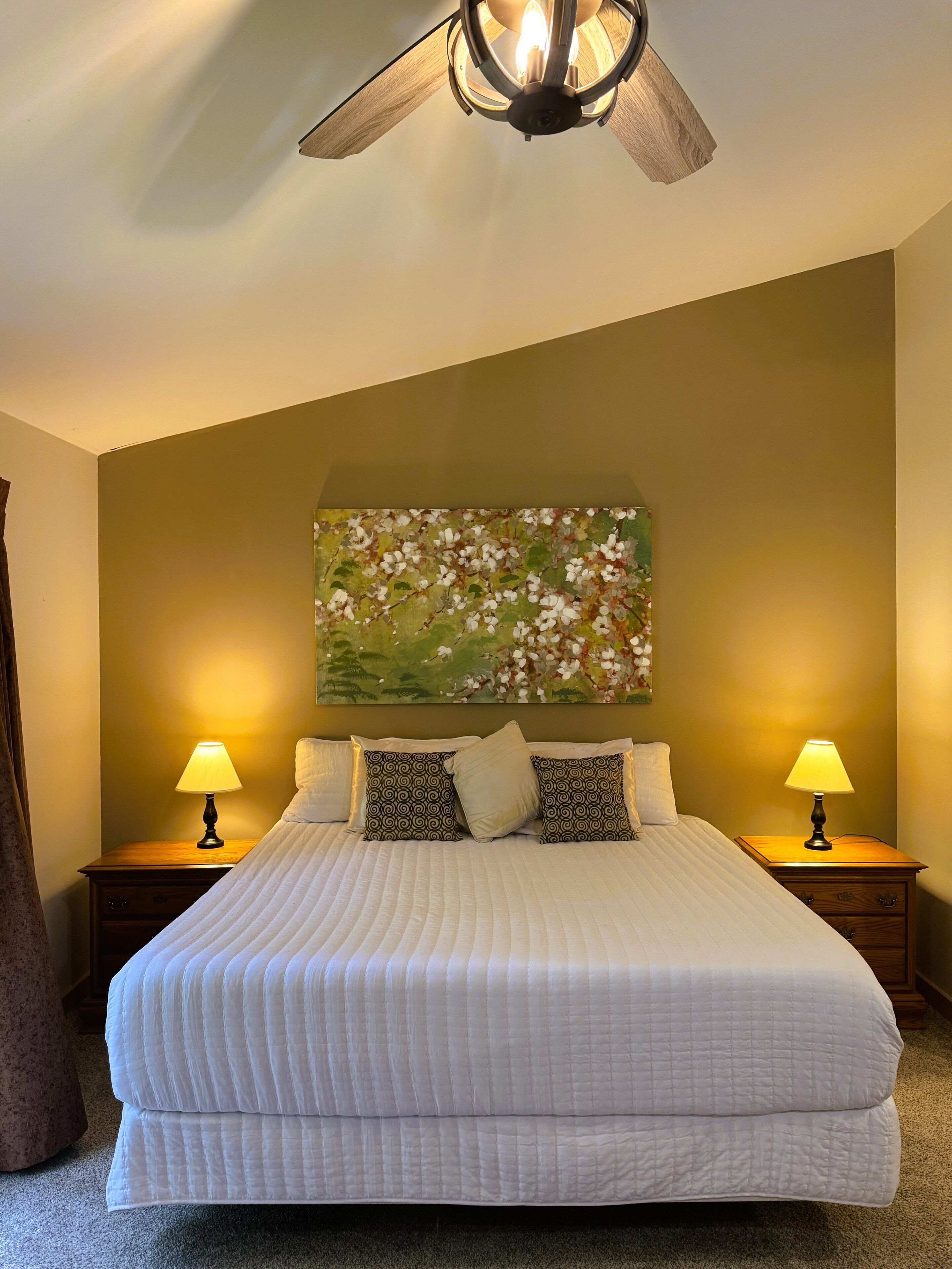 2 bedrooms, desk, iron/ironing board, free WiFi