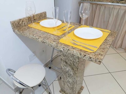 Apart Inteiro na Região Nobre de CTBA