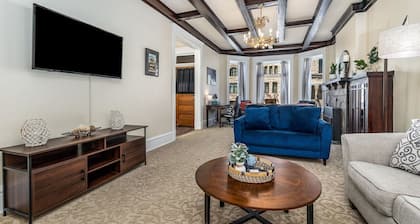 Masterpiece on Main #1