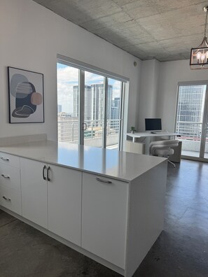 Interior - Urban Loft Downtown Miami with Parking & Complimentary Services (Miami)