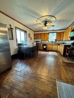 Imagen sin descripción, 3 de 17, botón