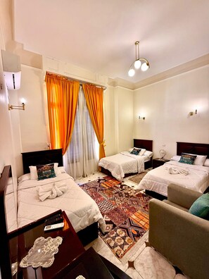 Comfort Triple Room, Balcony, City View | Soundproofing, free WiFi - Dior Hotel (Cairo)