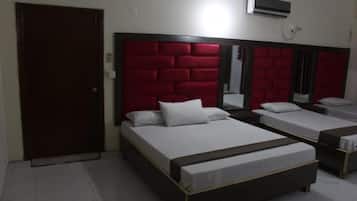 Deluxe Double Room | Soundproofing, iron/ironing board, free WiFi