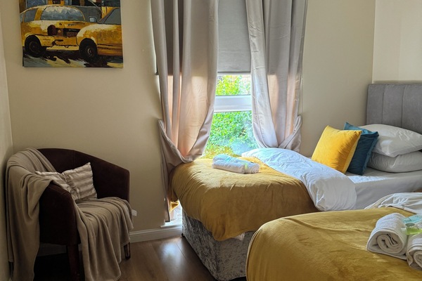 2 Schlafzimmer, Bügeleisen/Bügelbrett, WLAN, Bettwäsche