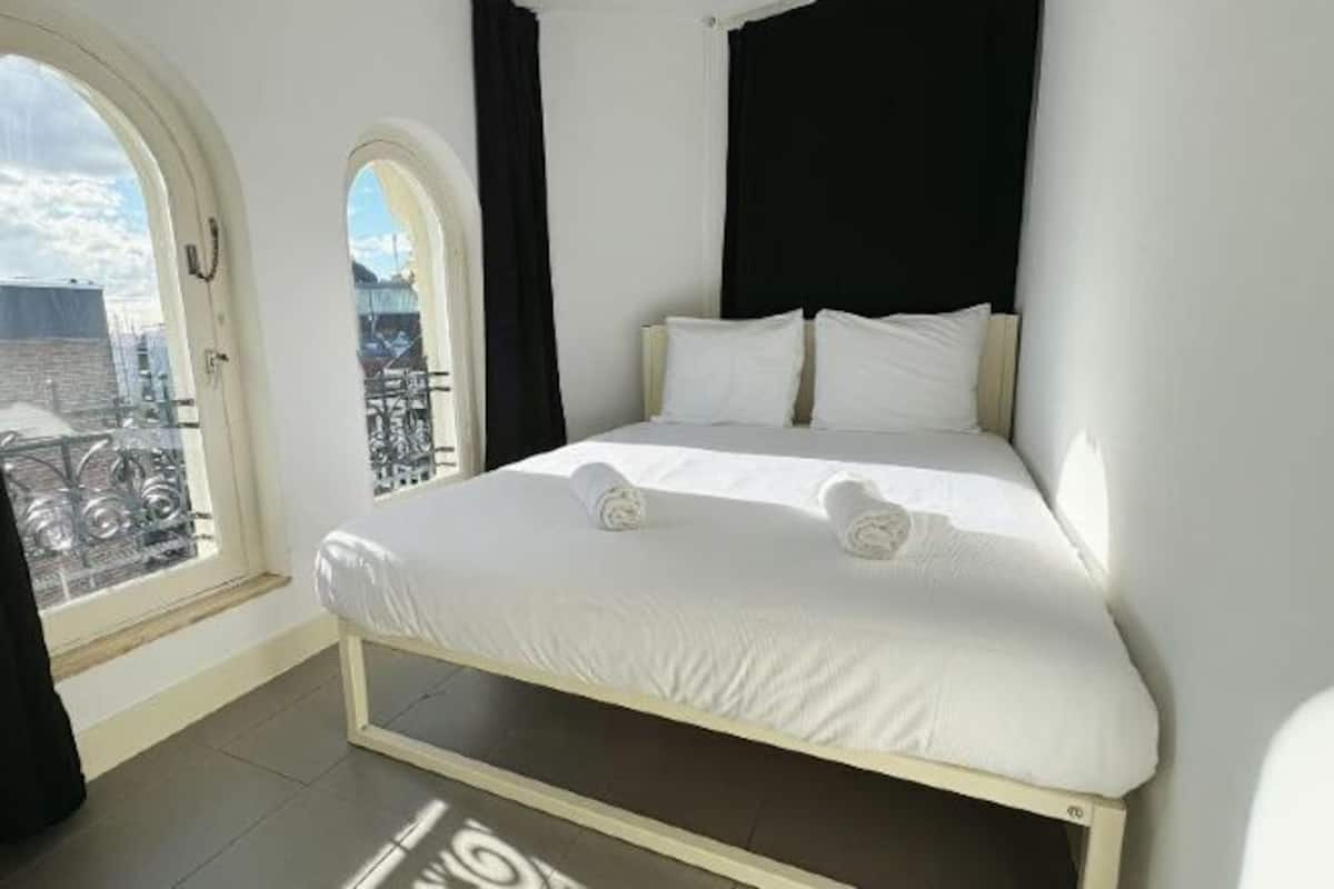 Strykejern/-brett, wi-fi (inkludert) og sengetøy