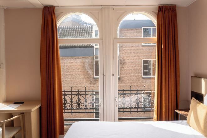 Soundproofing, iron/ironing board, free WiFi, bed sheets