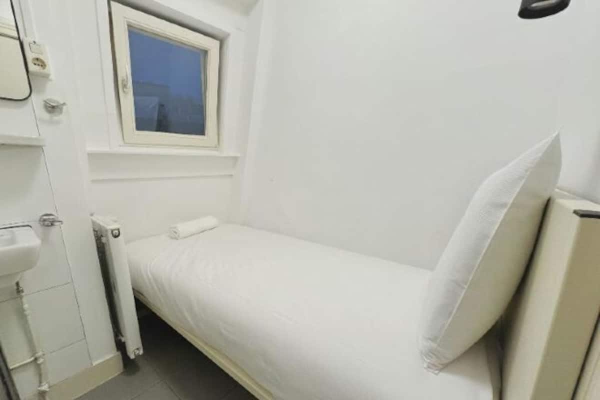 Strykejern/-brett, wi-fi (inkludert) og sengetøy