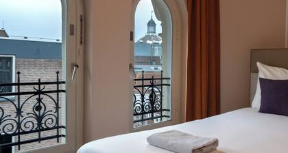CS Hotel