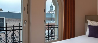 CS Hotel