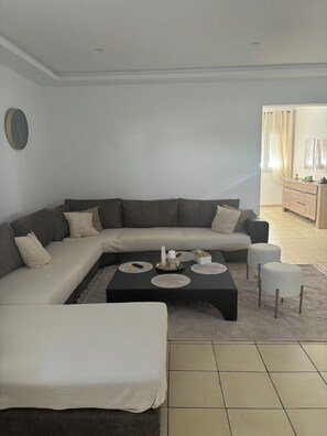 Smart TV - Villa with pool  (Midoun)