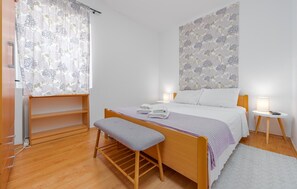 2 makuuhuonetta, vauvan matkasänky, ilmainen Wi-Fi, vuodevaatteet