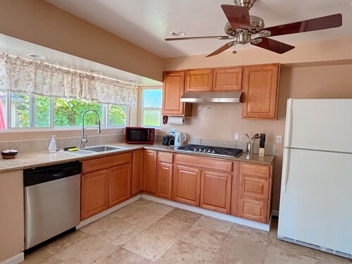 Charming Home in Fairfield, Perfect for Getaways!