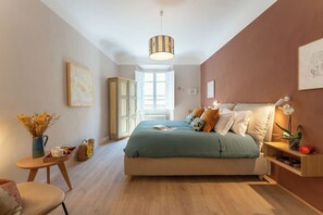 3 chambres, fer et planche à repasser, Wi-Fi gratuit, draps fournis