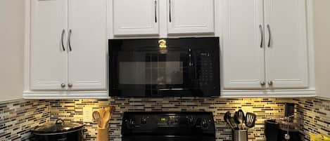 Microwave, oven, stovetop, dishwasher