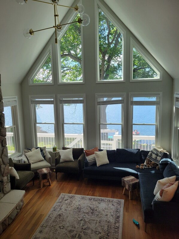 Smart TV, fireplace, table football, books