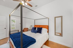 1 chambre, fer et planche à repasser, lit de bébé portatif, Wi-Fi