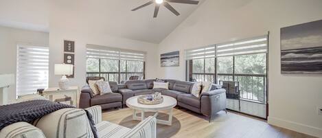 Smart TV, video games