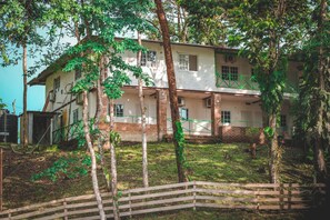 Façana frontal de l'allotjament