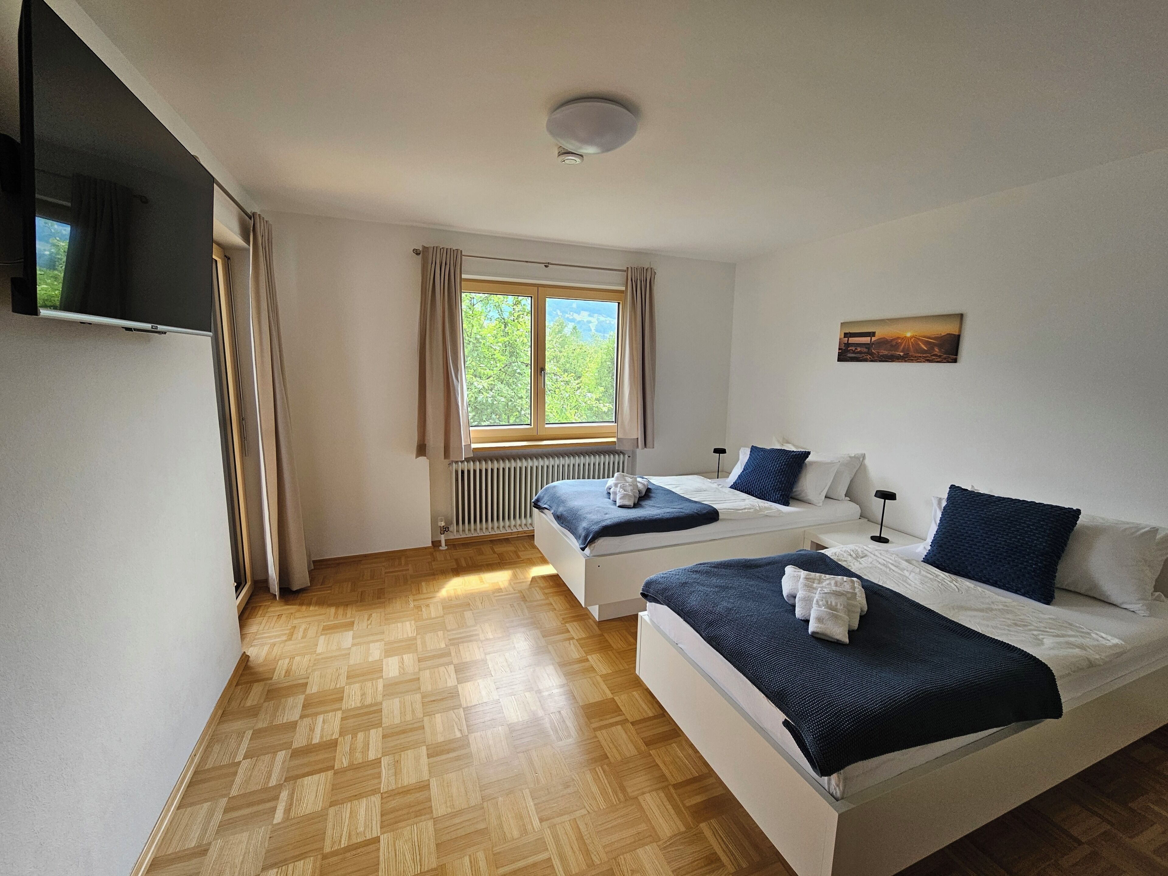 2 bedrooms, in-room safe, iron/ironing board, travel crib