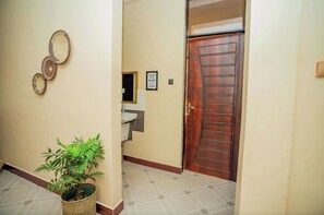 Interior - Charming bedroom hotel with WiFi, AC in terrific Moshi #5 (Moshi)