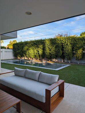 Property grounds - Large Modern 4 Bed in Arcadia w/ Pool & HT - 10min from old town Scottsdale (Phoenix)