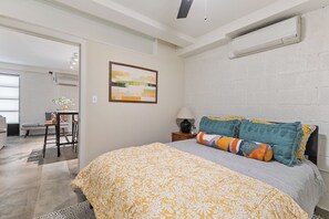 2 soverom, strykejern/-brett, wi-fi og sengetøy